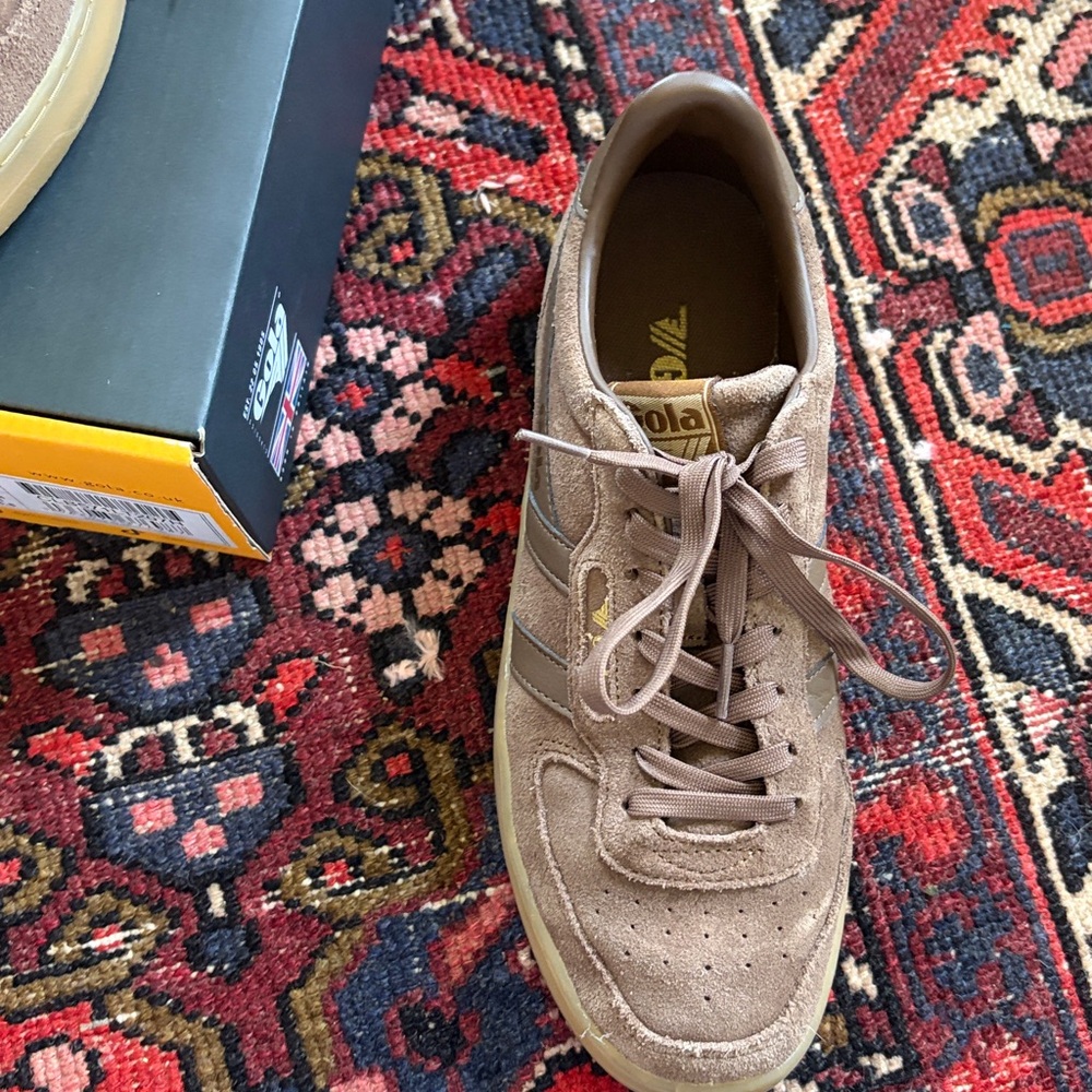 Gola women’s hawk suede ‘86 Taupe Suede Sneakers US 9.5 otter /gum colorway - Picture 9 of 9